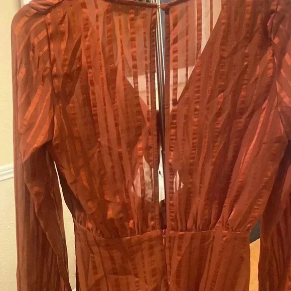 Women’s Storia mini long sleeve dress. Size Large. - Picture 5 of 8